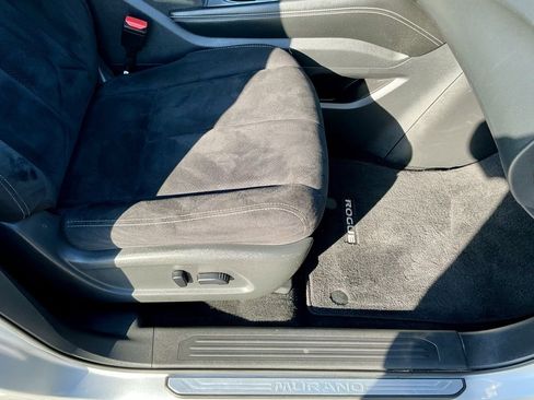 Used 2021 Nissan Murano SV image 24