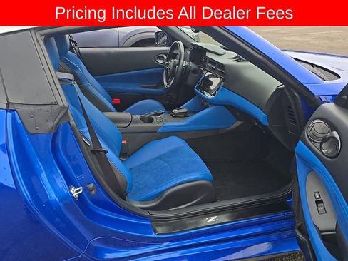 Used 2025 Nissan Z Performance w/ Floor Mat Package RWD image 8