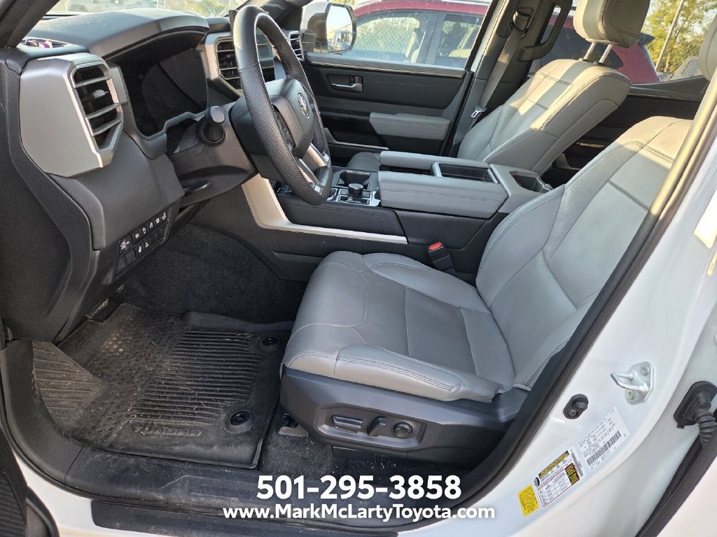 Used 2026 Toyota Tundra Limited AWD/4WD image 8