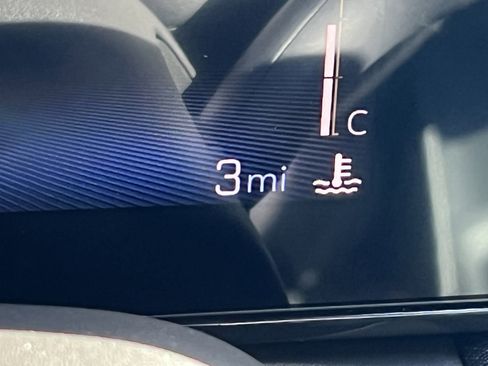 Used 2025 Chevrolet TrailBlazer ACTIV w/ Convenience Package image 49