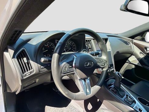 Used 2022 INFINITI Q50 Sensory image 9