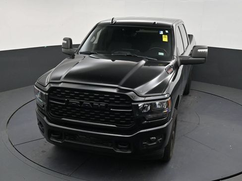 Used 2024 RAM 2500 Big Horn w/ Night Edition AWD/4WD image 18