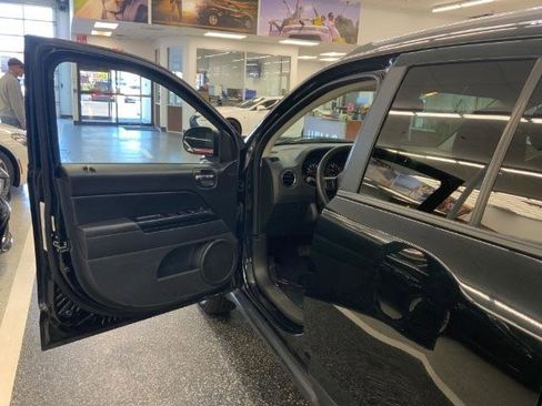 Used 2013 Jeep Compass Sport AWD/4WD image 25