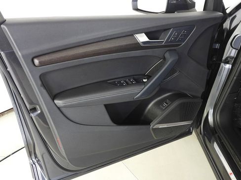 Used 2023 Audi Q5 2.0T Premium Plus w/ Premium Plus Package image 11