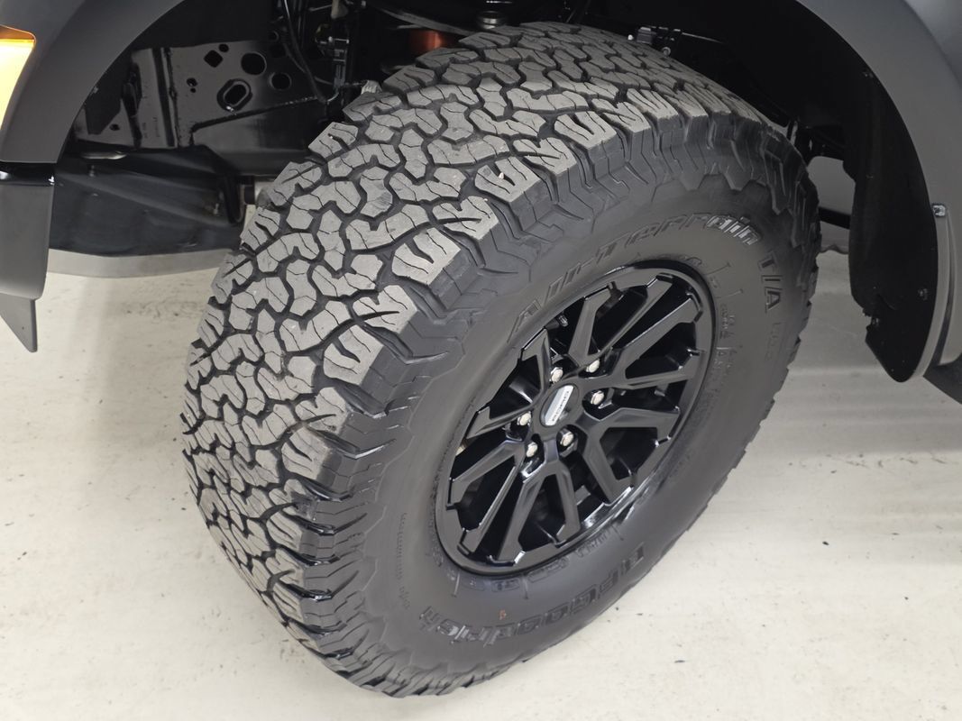 Used 2024 Ford F150 Raptor AWD/4WD image 46