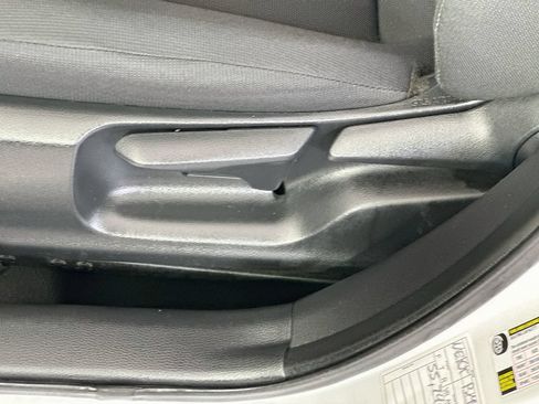 Used 2023 Toyota Corolla LE FWD image 20