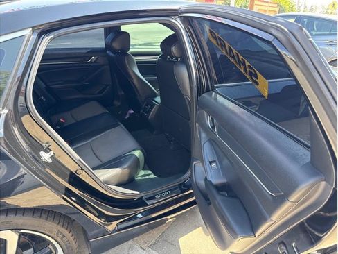Used 2021 Honda Accord Sport image 11