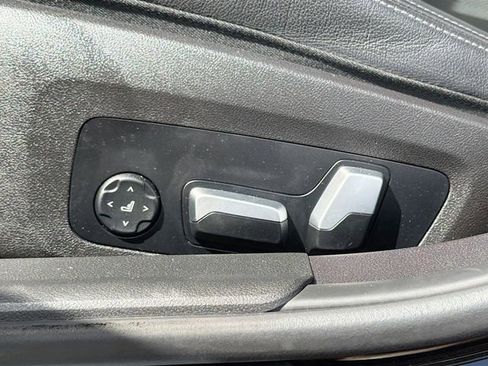 Used 2022 BMW 330i 330i w/ Driving Assistance Package image 28