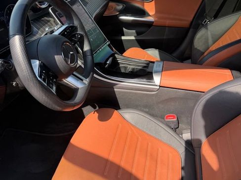 Used 2023 Mercedes-Benz C 300 Sedan image 12