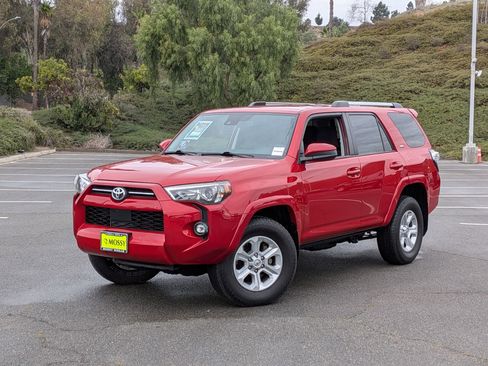 Used 2023 Toyota 4Runner SR5 image 1
