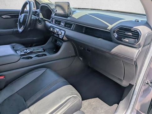 Used 2024 Honda Pilot Touring image 28