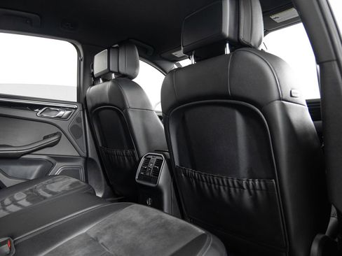 Used 2018 Porsche Macan Sport Edition image 22