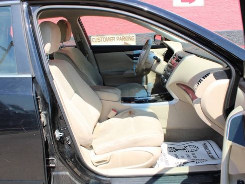 Used 2014 Nissan Altima 2.5 S FWD image 12