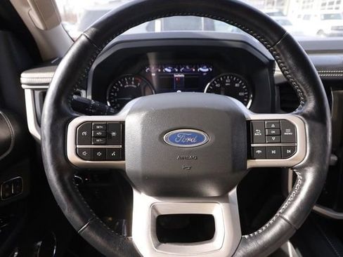 Used 2024 Ford Expedition Max XLT image 12