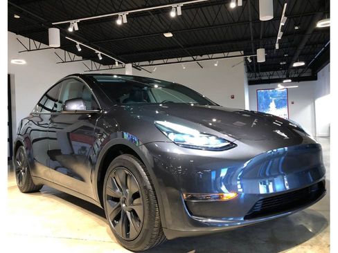Used 2024 Tesla Model Y Long Range image 6