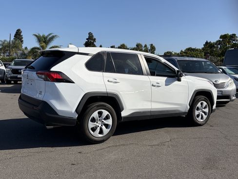Certified 2025 Toyota RAV4 LE AWD/4WD image 3