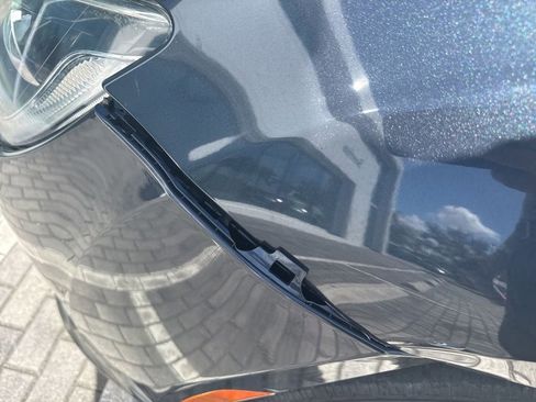 Used 2020 Chrysler Pacifica Touring-L Plus image 11