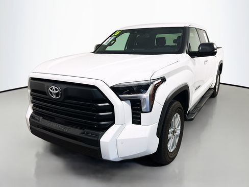 Used 2026 Toyota Tundra SR5 w/ SR5 Premium Package RWD image 10