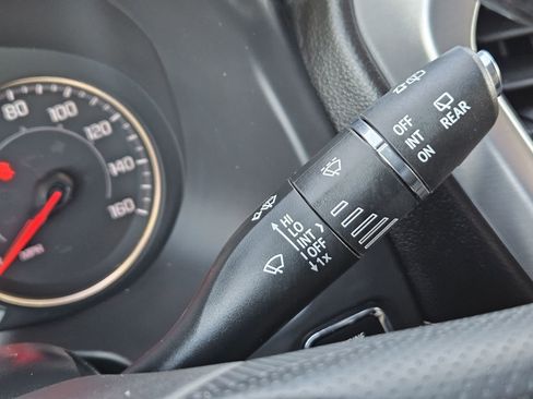 Certified 2023 GMC Acadia SLE w/ Driver Convenience Package image 29