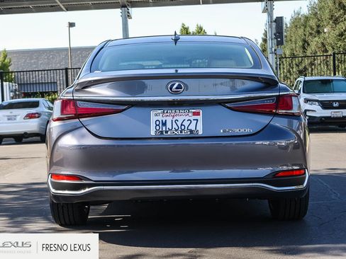 Used 2019 Lexus ES 300h w/ Premium Package FWD image 5