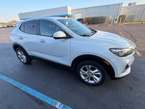 Used 2023 Buick Encore GX Preferred w/ Cold Weather Comfort Package AWD/4WD image 8