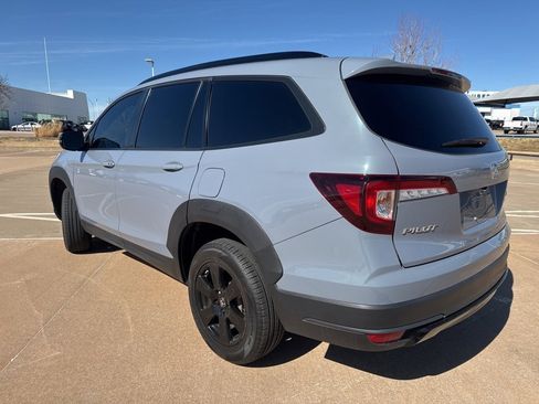 Used 2022 Honda Pilot TrailSport image 4