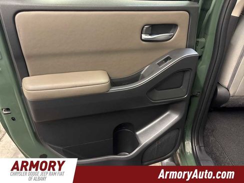 Used 2022 Nissan Frontier SV w/ Technology Package image 22