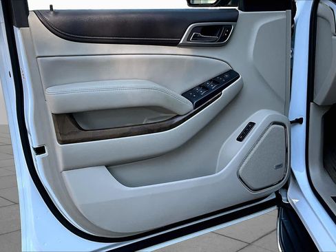 Used 2018 GMC Yukon Denali RWD image 22