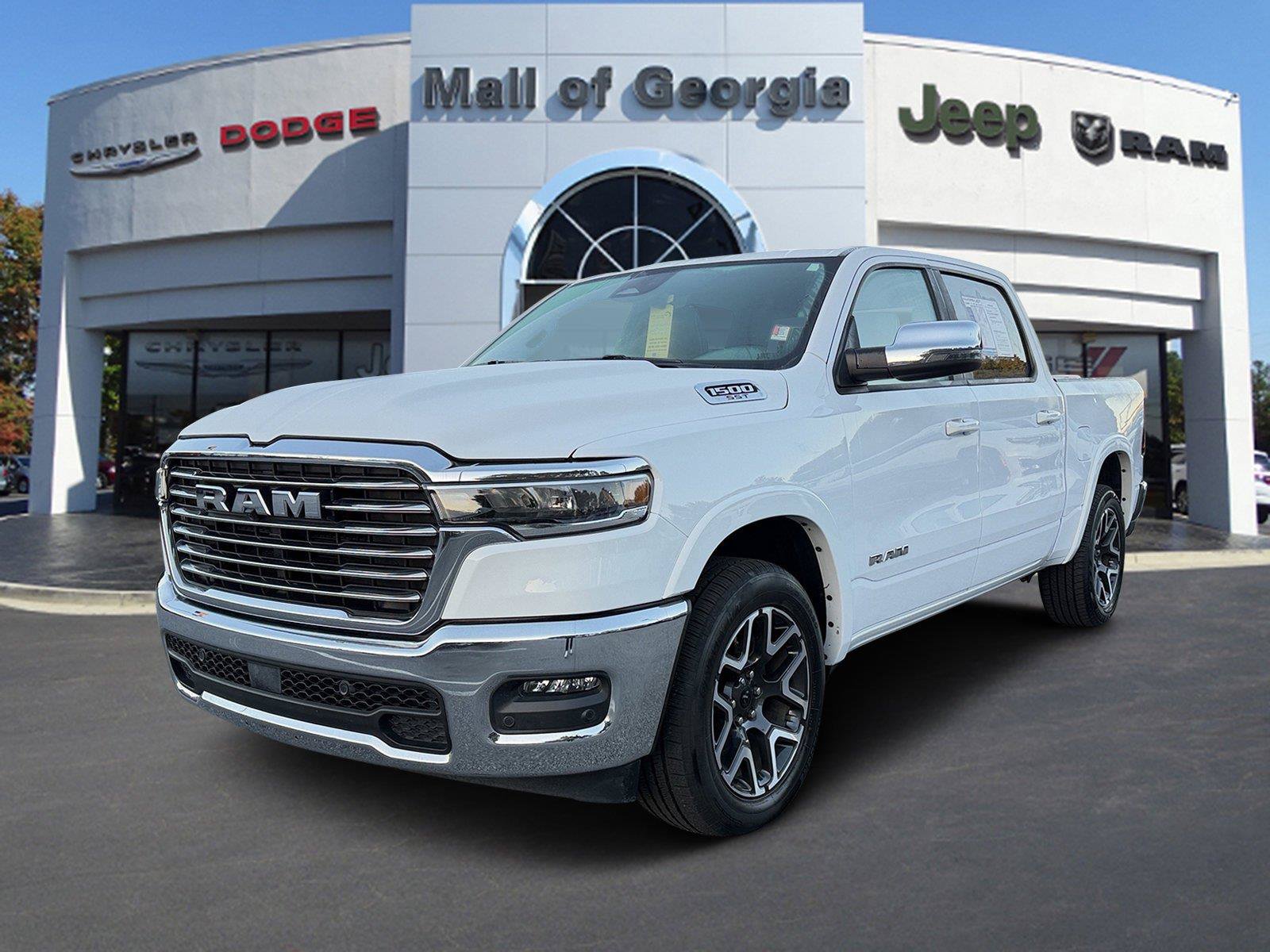 Used 2025 RAM 1500 Laramie AWD/4WD image 1
