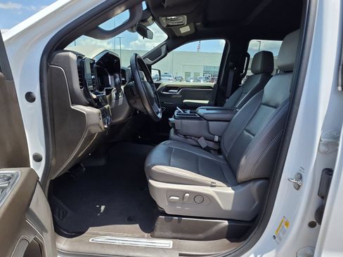 Used 2023 Chevrolet Silverado 1500 RST w/ Z71 Off-Road Package AWD/4WD image 19
