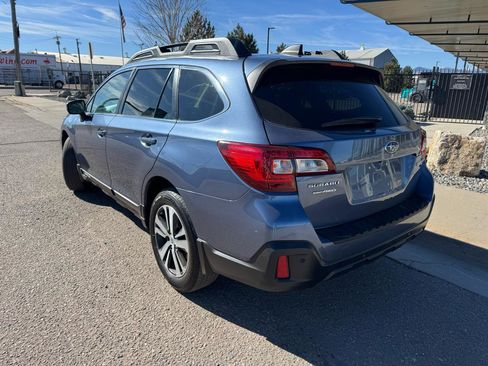 Used 2018 Subaru Outback 2.5i Limited image 2