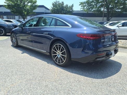 Used 2023 Mercedes-Benz EQS 580 4MATIC Sedan w/ Manufactur Interior Package image 8