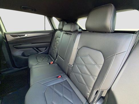 Used 2026 Volkswagen Atlas Cross Sport SE image 20