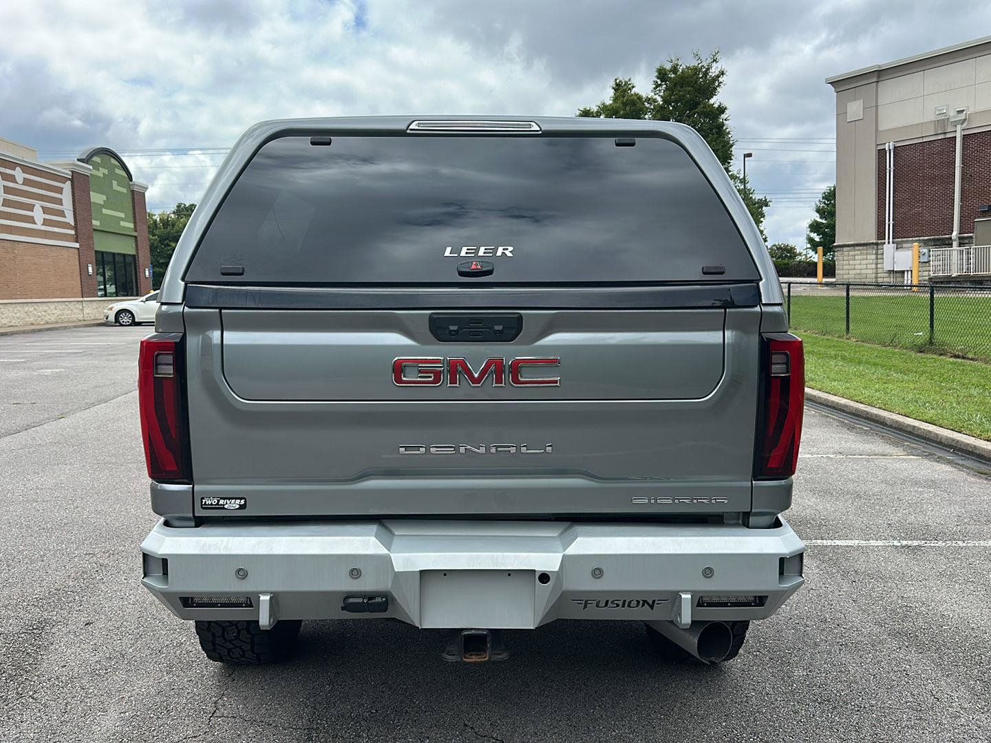 Used 2024 GMC Sierra 2500 Denali w/ Denali Reserve Package AWD/4WD image 4