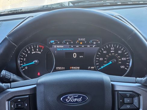 Used 2020 Ford Expedition Max Platinum image 16