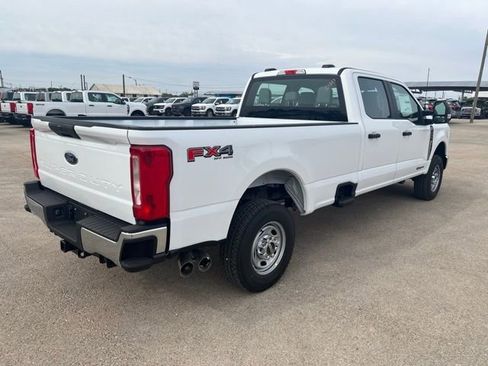 New 2026 Ford F250 XL w/ FX4 Off-Road Package image 8