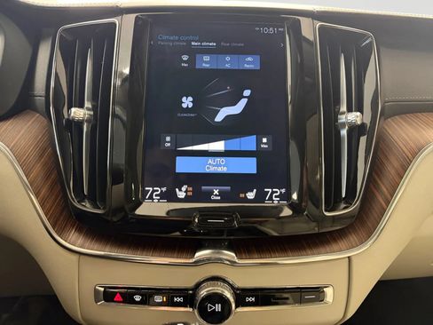 Used 2019 Volvo XC60 T5 Inscription w/ Protection Package AWD/4WD image 23
