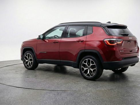 Used 2025 Jeep Compass Limited AWD/4WD image 6