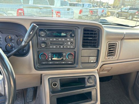 Used 2004 GMC Sierra 1500 SLE w/ Safe And Sound Package image 13