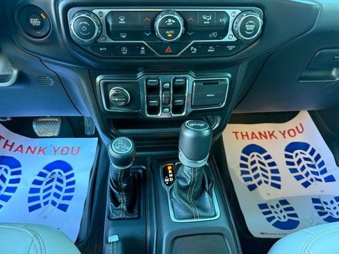 Used 2021 Jeep Wrangler Unlimited Sahara image 20