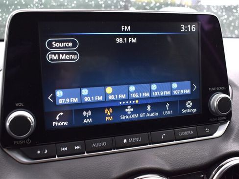 Used 2023 Nissan Sentra SV FWD image 21