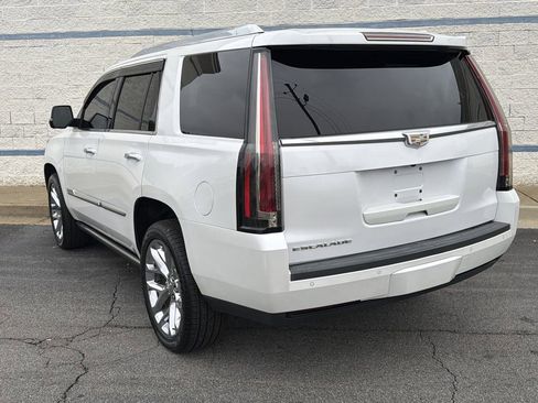Used 2016 Cadillac Escalade Platinum image 5