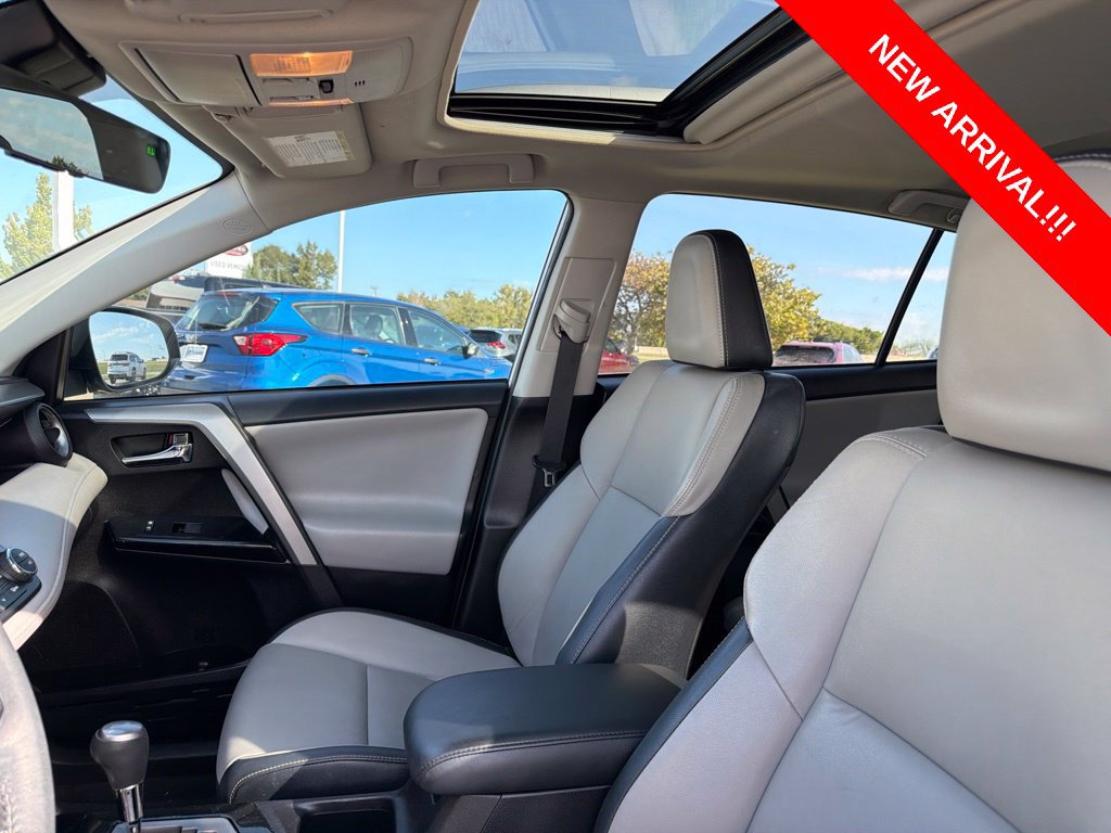 Used 2017 Toyota RAV4 Limited AWD/4WD image 7