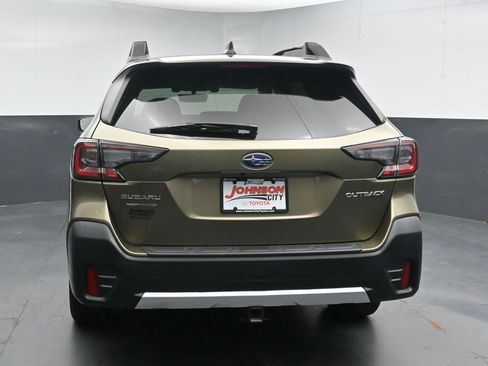 Used 2022 Subaru Outback Limited AWD/4WD image 7