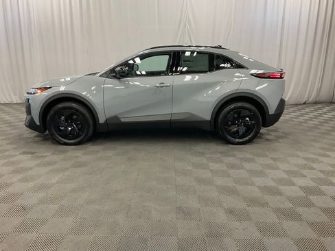 New 2026 Subaru Uncharted AWD image 7