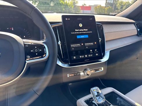 New 2026 Volvo XC90 B5 Core AWD/4WD image 9