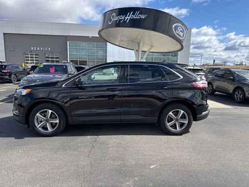Used 2024 Ford Edge SEL w/ Convenience Package image 2