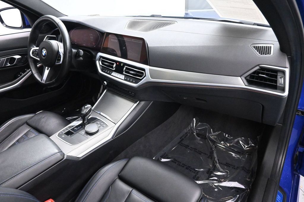 Used 2020 BMW 330i xDrive Sedan w/ M Sport Package AWD/4WD image 21