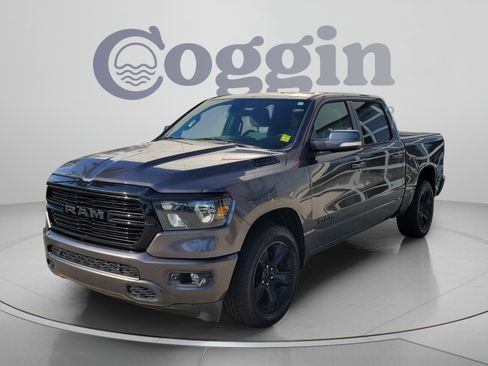 Used 2020 RAM 1500 Big Horn AWD/4WD image 1