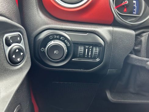 Used 2020 Jeep Wrangler Unlimited Rubicon image 21